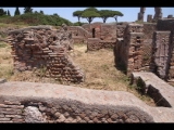 06152 ostia - regio iv - insula ix - terme dello scheletro (iv,ix,6) - raum  (15) - raum (16) - serviceraeume - 06-2024.jpg